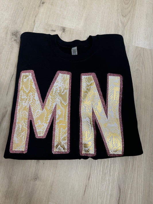 Snakeskin/pink glitter stitched MN- X-LARGE