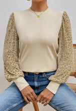 Load image into Gallery viewer, Leopard Ribbed Long Sleeve Blouse
